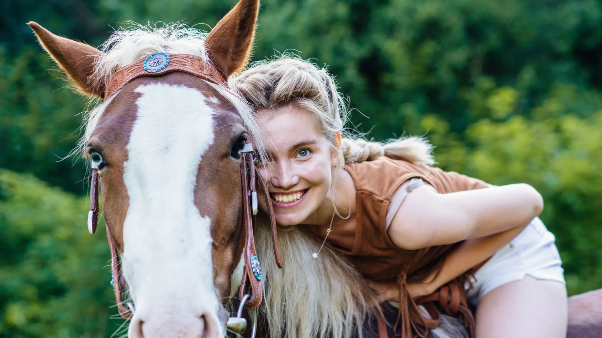 Hippotherapy — Horse-Assisted Therapy | IsraClinic Tel Aviv
